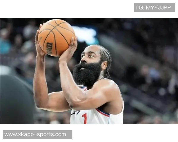 快船豪取三连胜冲击附加赛距离第十名开拓者仅差两场胜利